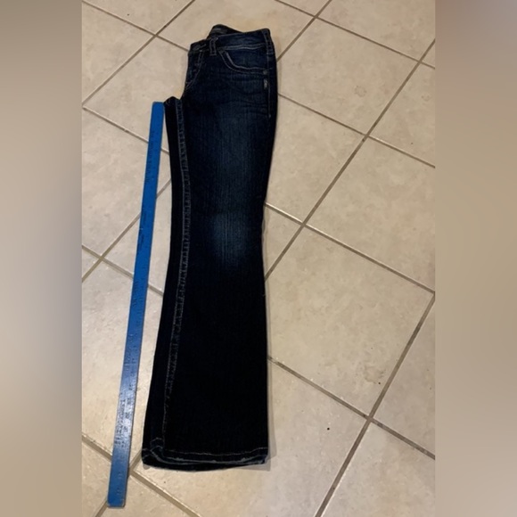 LN like new Silver Suki 26x34 dark wash. - Picture 7 of 7